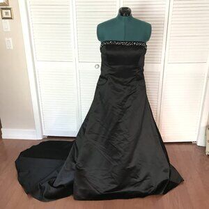 COUTURE COLLECTION: BLACK SATIN FORMAL  STRAPLESS DRESS  WITH BEADING SIZE 14